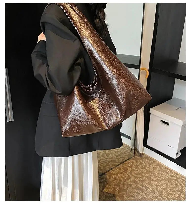 Large Capacity Womens Shoulder Bag Tote Crossbody Bag with Secure Buckle Durable and Fashionable