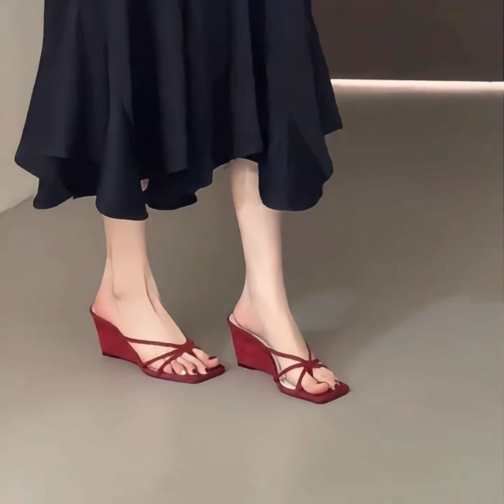 Women's Fashion New Arrival Petite-Strap Plus-Size Flip-Flops. Zapatillas