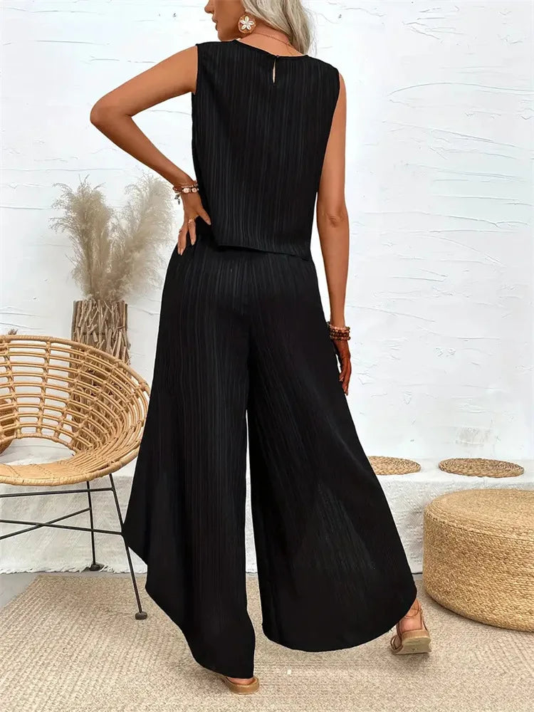 Fashionable Set Relaxed Oversized Comfortable Set Sleeveless Crewneck T-Shirt Set Summer-Ready Lightweight Casual Ensemble 